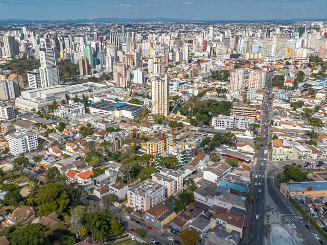 Foto do Terreno - São Francisco, Terreno ZR3 - 924m²,construção antiga de 624m², datada de 1947, poderá ser reaproveitada ou demolida, à venda, Curitiba, PR | Imobiliária GreenVille