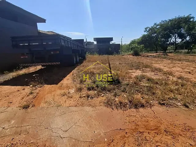 Terreno com 200m², à venda, no bairro Jardim Barcelona em Votuporanga