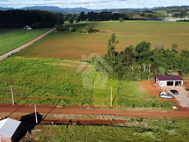 Terreno com 303m², à venda, no bairro Fazenda São José em Paverama
