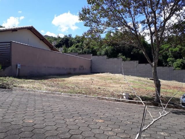 Foto do anúncio: Terreno à Venda em Pinheirinho, Itajubá MG