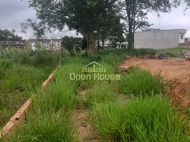 Terreno com 360m², à venda, no bairro Roma em Volta Redonda