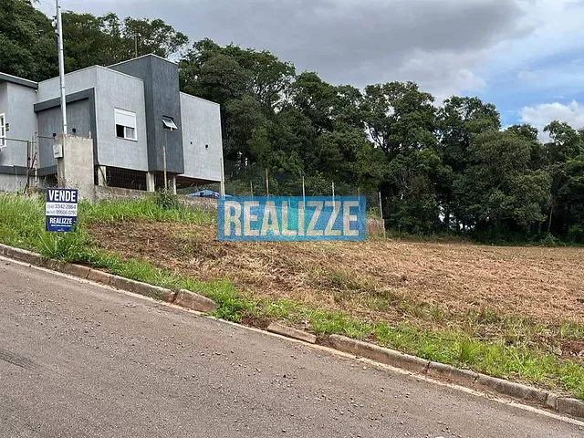 Terreno com 300m², à venda, no bairro Jardim Dourado em Marau