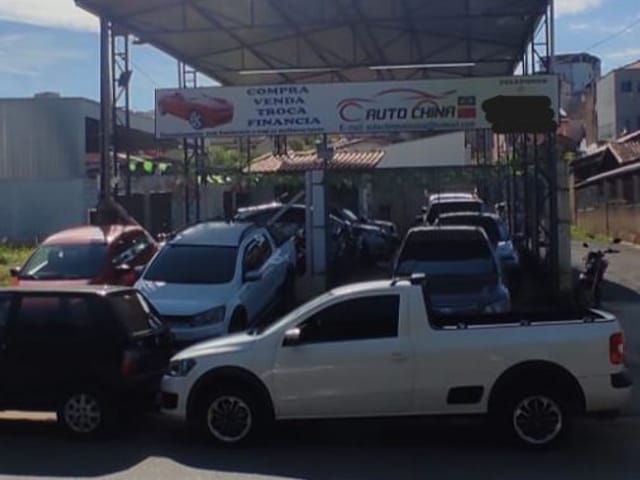 Terreno com 153m², à venda, no bairro Centro em Cambuí