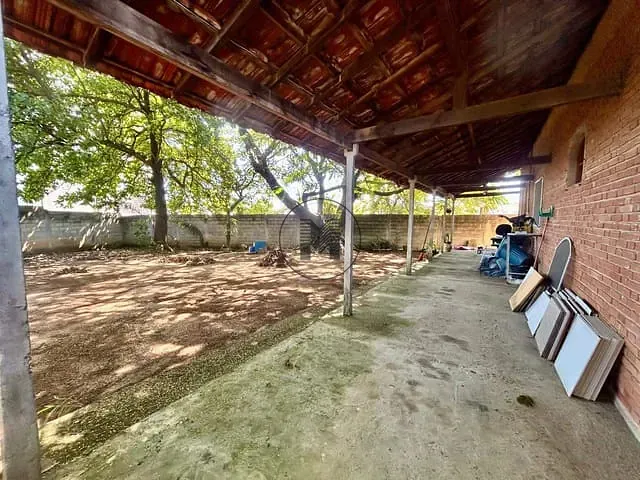 Chácara com 1800m², à venda, no bairro Jardim Paulista  em Taubaté