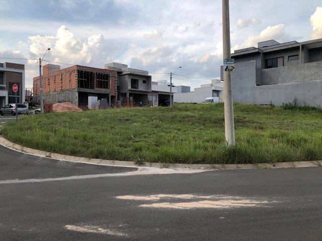 Terreno com 292m², à venda, no bairro Parque Residencial Terras de Yucatan em Monte Mor