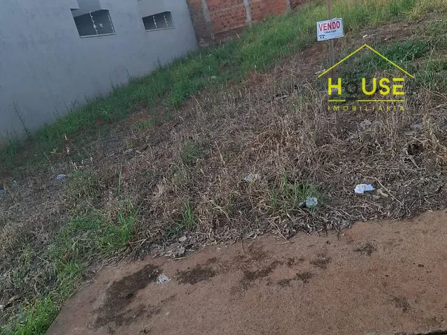 Terreno com 240m², à venda, no bairro Jd. Nossa Senhora Aparecida em Votuporanga