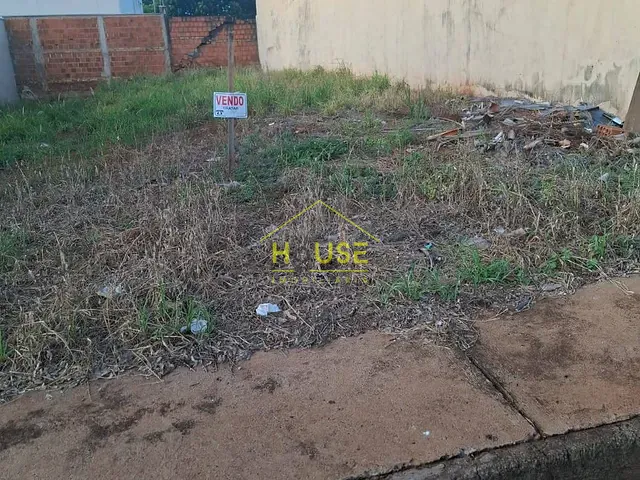 Terreno com 240m², à venda, no bairro Jd. Nossa Senhora Aparecida em Votuporanga