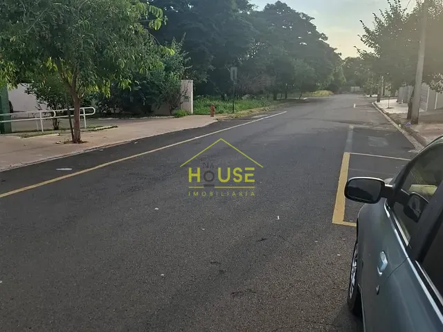 Terreno com 240m², à venda, no bairro Jd. Nossa Senhora Aparecida em Votuporanga
