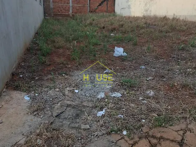Terreno com 240m², à venda, no bairro Jd. Nossa Senhora Aparecida em Votuporanga
