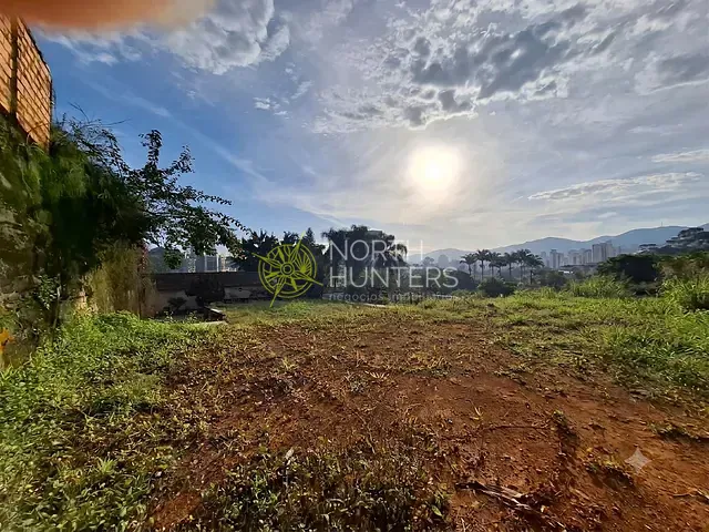 Terreno com 634m², à venda, no bairro Atiradores em Joinville