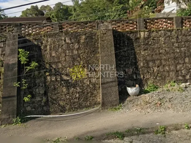 Terreno com 634m², à venda, no bairro Atiradores em Joinville