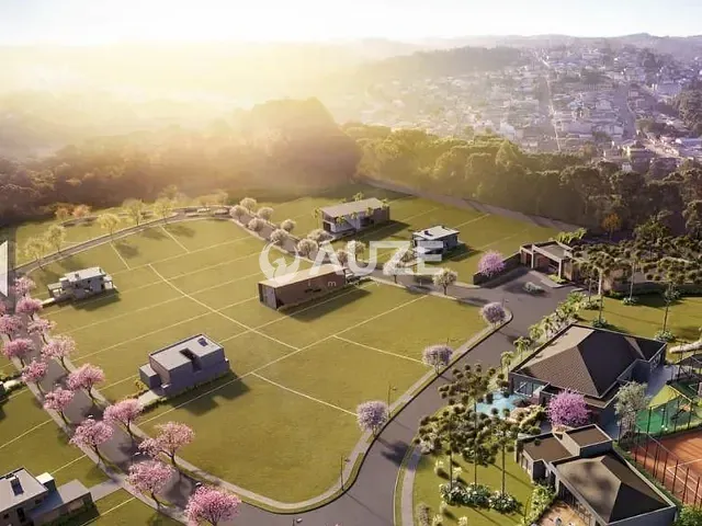 Terreno com 767m², à venda, no bairro Butiatuvinha em Curitiba