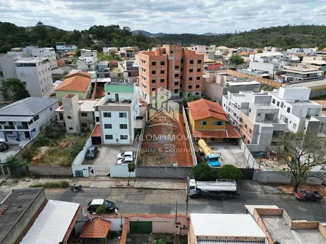 Terreno com 426m², à venda, no bairro Parque Xangri-Lá em Contagem