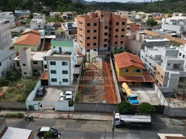 Terreno com 426m², à venda, no bairro Parque Xangri-Lá em Contagem