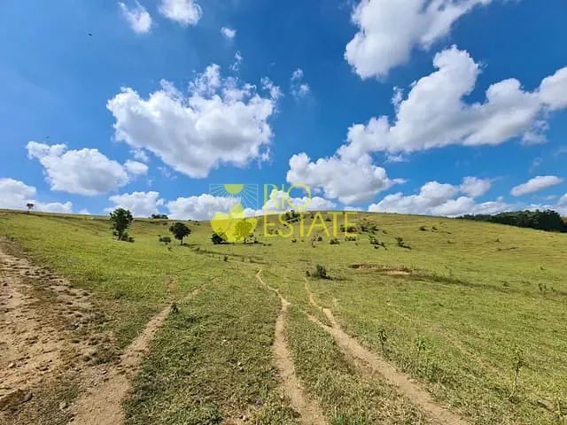Terreno com 20000m², à venda, no bairro Rialto em Barra Mansa
