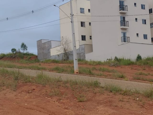 Terreno com 250m², à venda, no bairro Loteamento Vila Real em Cambuí