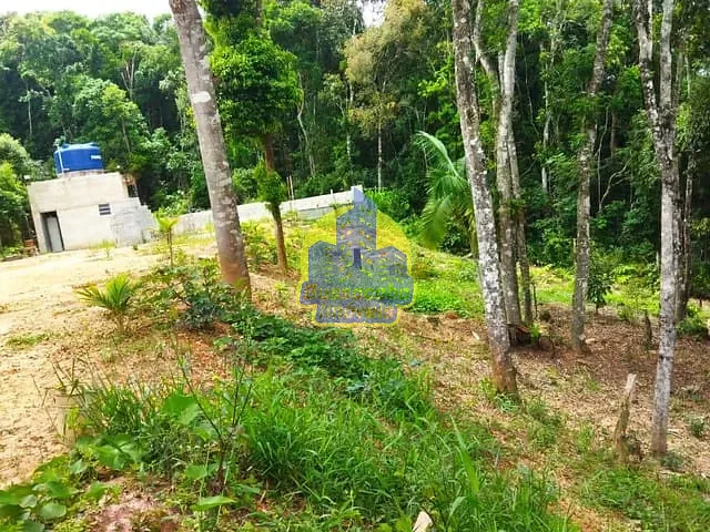 Terreno com 1000m², à venda, no bairro Paiol do Meio em São Lourenço da Serra