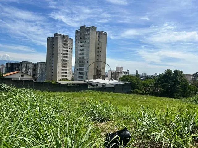 Terreno com 1325m², à venda, no bairro Granjas Santa Terezinha em Taubaté