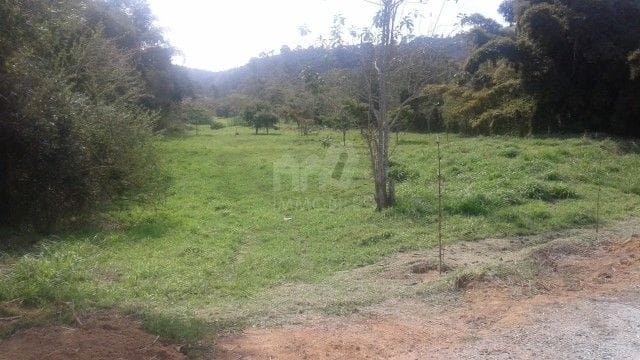Terreno com 5000m², à venda, no bairro Araras em Petrópolis