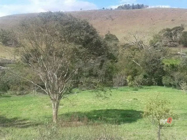Terreno com 5000m², à venda, no bairro Araras em Petrópolis
