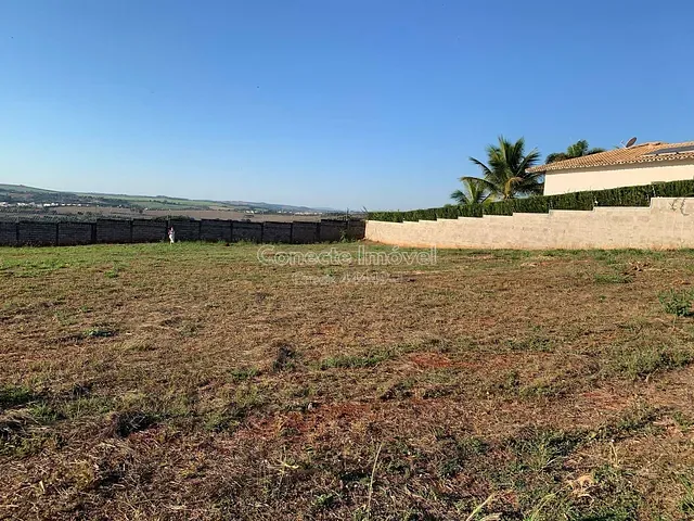 Terreno com 1752m², à venda, no bairro Loteamento São Pedro em Jaguariúna
