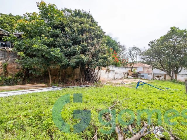 Terreno à venda, no bairro Pilarzinho em Curitiba