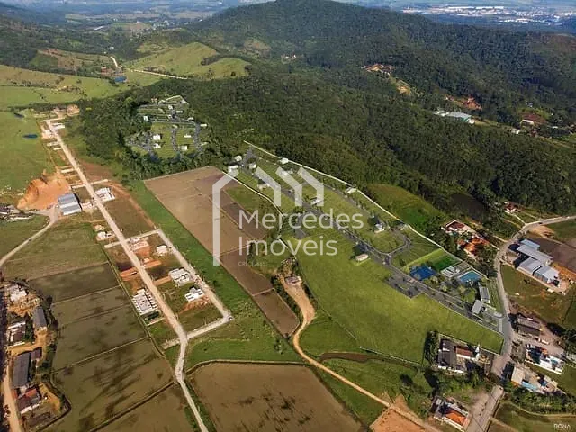 Terreno com 200m², à venda, no bairro Rio do Meio em Itajaí