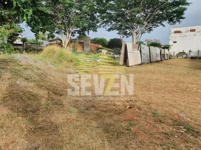 Terreno com 1818m², à venda, no bairro Jardim Eugênia em Bauru