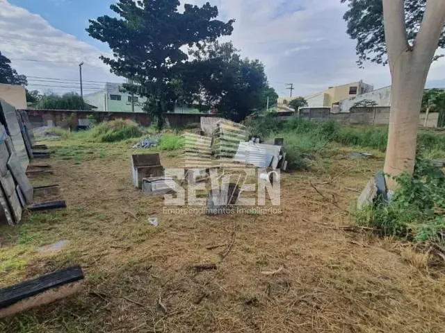 Terreno com 1818m², à venda, no bairro Jardim Eugênia em Bauru