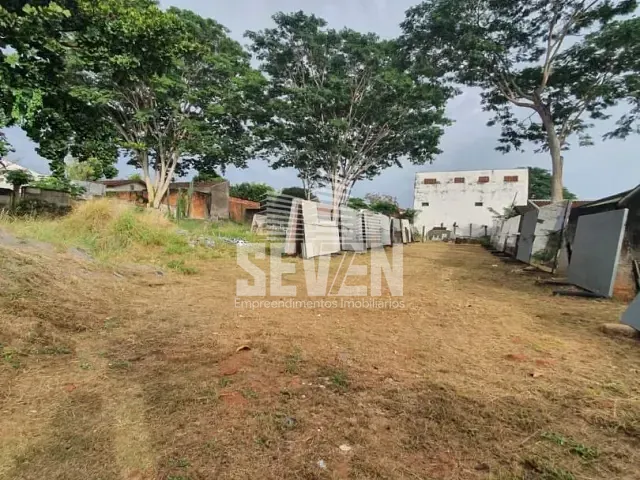 Terreno com 1818m², à venda, no bairro Jardim Eugênia em Bauru