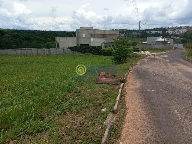 Terreno com 884m², à venda, no bairro Condomínio Marinas di Caldas em Caldas Novas