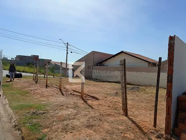 Terreno com 215m², à venda, no bairro Jardim Beija Flor em Indaiatuba