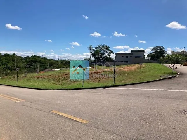 Terreno com 486m², à venda, no bairro Residencial Terras do Vale em Caçapava