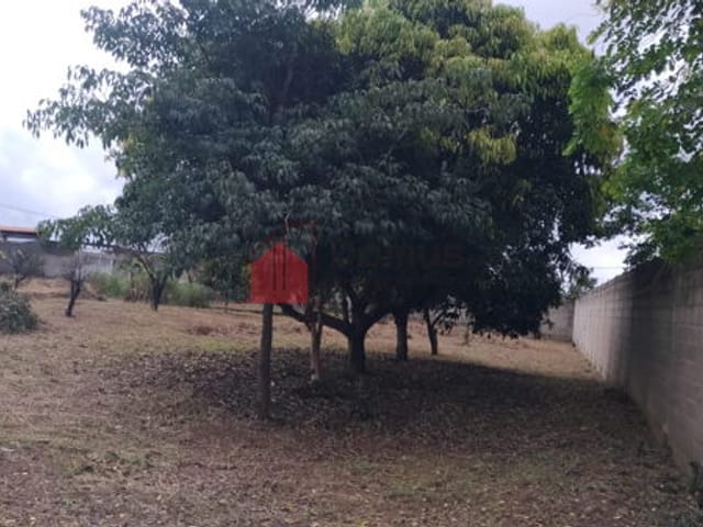 Terreno com 500m², à venda, no bairro Parque Shangrilá em Pindamonhangaba