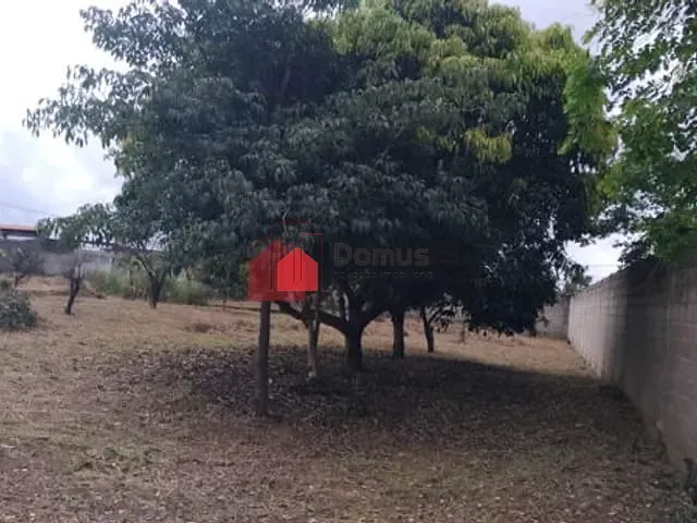Terreno com 500m², à venda, no bairro Parque Shangrilá em Pindamonhangaba