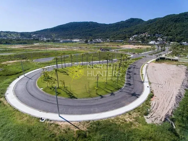 Terreno com 459m², à venda, no bairro Vargem do Bom Jesus em Florianópolis
