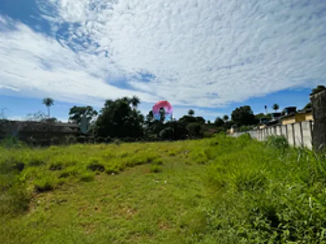 Terreno com 2000m², à venda, no bairro Centro em Mateus Leme