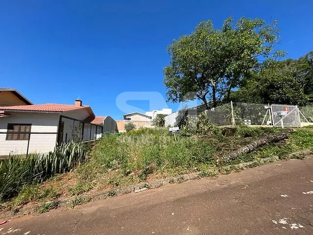 Terreno com 2300m², à venda, no bairro Pinheirinho em Chapecó