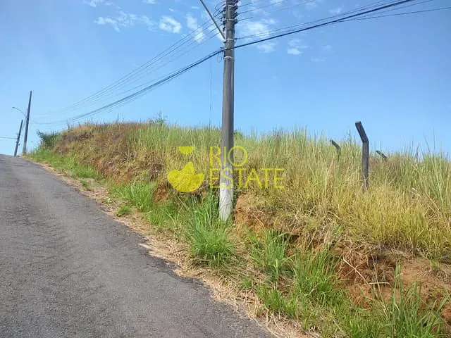 Terreno com 4398m², à venda, no bairro Santa Rita em Barra Mansa