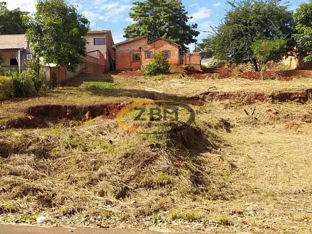 Terreno com 370m², à venda, no bairro Jardim Colúmbia D em Londrina