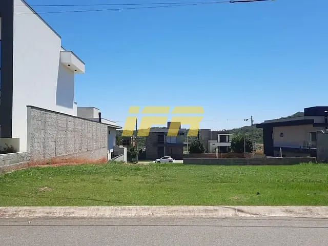 Terreno com 300m², à venda, no bairro Loteamento Residencial Fazenda Casa Grande em Taubaté