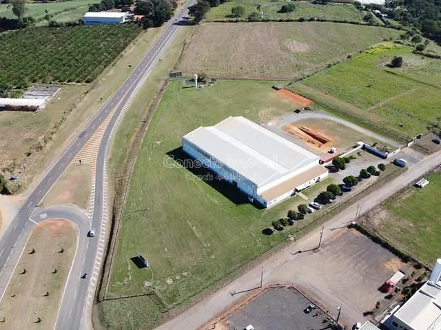 Terreno com 4132m², à venda, no bairro Centro em Holambra