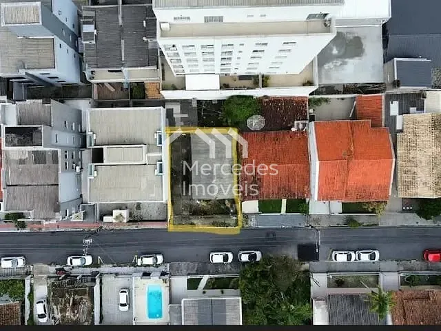 Terreno com 252m², à venda, no bairro Fazenda em Itajaí