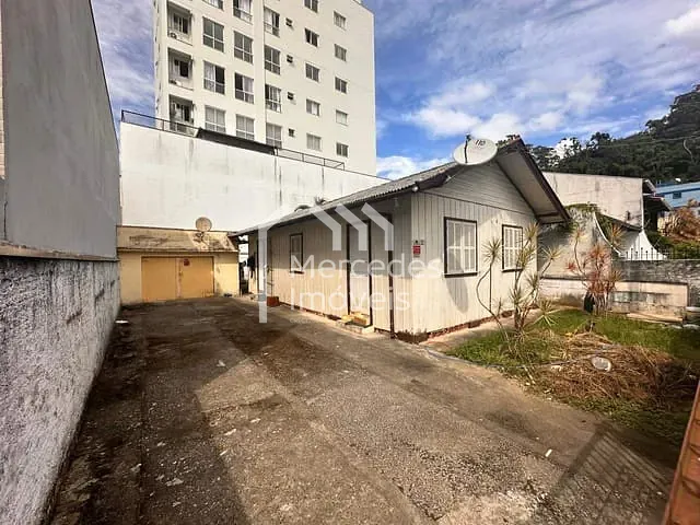 Terreno com 252m², à venda, no bairro Fazenda em Itajaí