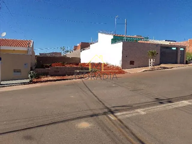 Terreno com 200m², à venda, no bairro Jd Aeroporto em Guaxupé