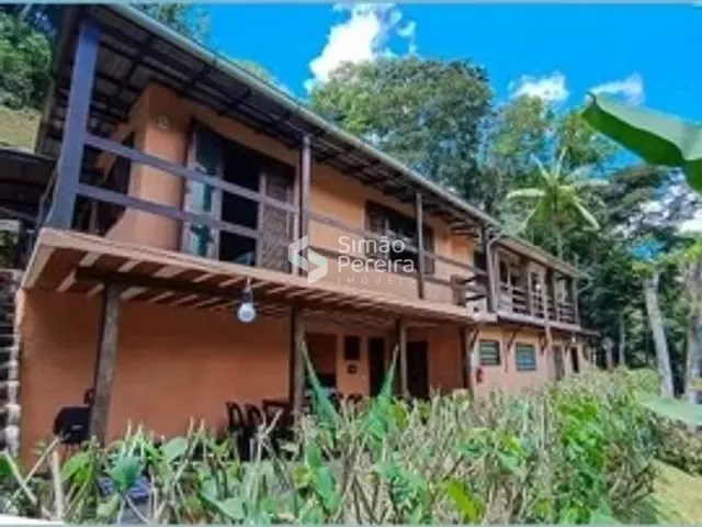 Terreno com 1100m², à venda, no bairro Araras em Petrópolis
