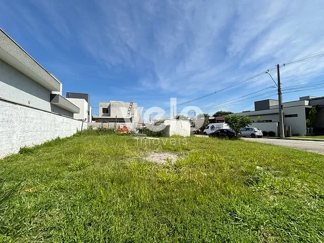 Terreno com 367m², à venda, no bairro Piracangaguá em Taubaté