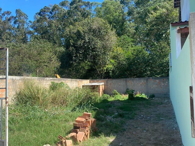 Terreno com 220m², à venda, no bairro Parque Baronesa em Goitacazes