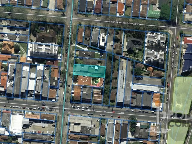 Terreno à venda, no bairro Hugo Lange em Curitiba