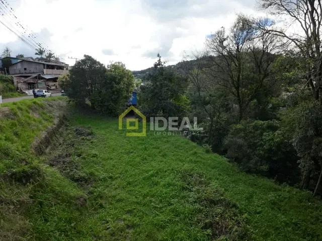 Terreno com 594m², à venda, no bairro Estados em Concórdia